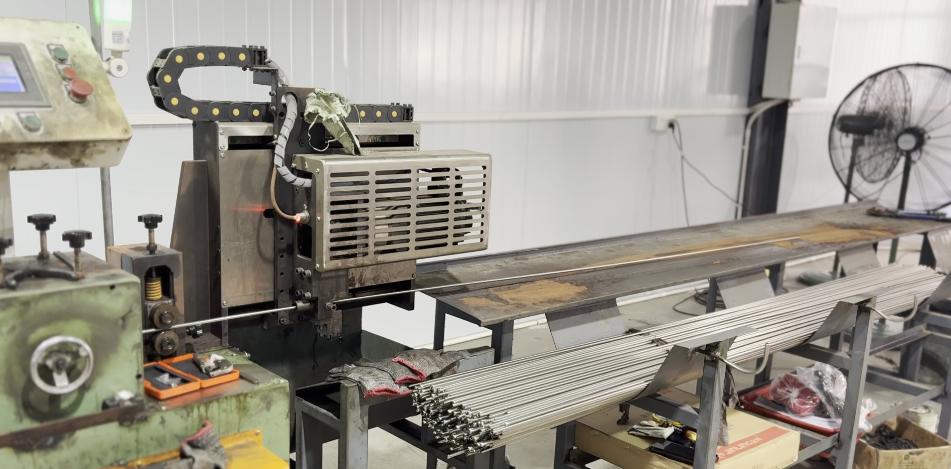 Heating pipe 加热管