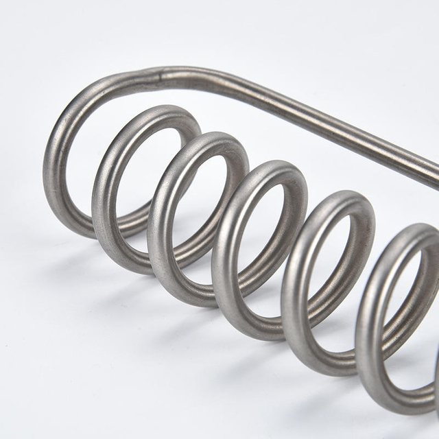 定制的304个不锈钢管，精密定制的不锈钢加热管和工业模具制造